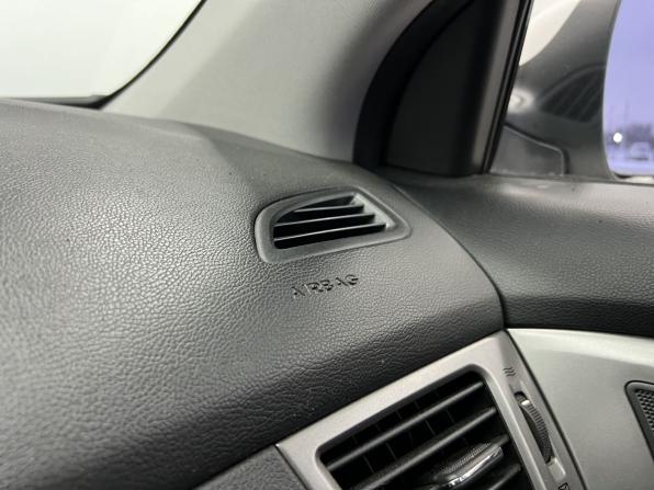 Hyundai Elantra V (MD) Рестайлинг с пробегом 2013 года, цена 1 149 000 рублей, 139500 км, седан, Автокод Объявления