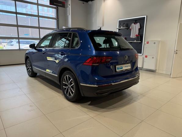 Volkswagen Tiguan II Рестайлинг с пробегом 2021 года, цена 2 300 000 рублей, 111101 км, внедорожник, Автокод Объявления