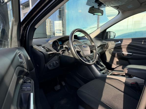 Ford Kuga II Рестайлинг с пробегом 2017 года, цена 1 570 000 рублей, 166518 км, внедорожник, Автокод Объявления