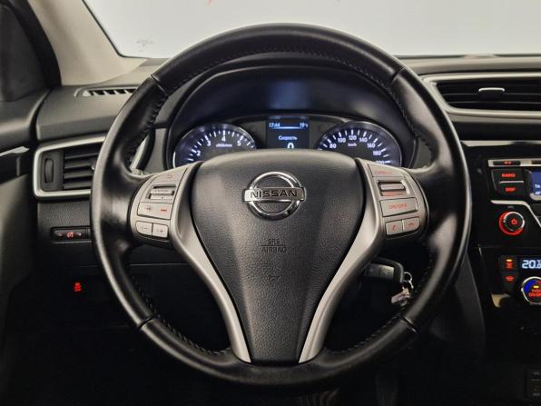 Nissan Qashqai II с пробегом 2017 года, цена 1 499 000 рублей, 168851 км, внедорожник, Автокод Объявления