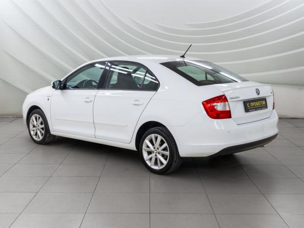 Skoda Rapid I с пробегом 2015 года, цена 1 188 000 рублей, 103249 км, лифтбек, Автокод Объявления
