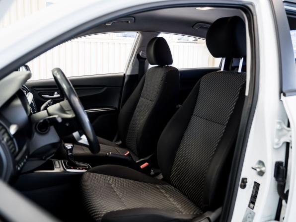 Kia Rio IV с пробегом 2019 года, цена 1 520 000 рублей, 121181 км, седан, Автокод Объявления