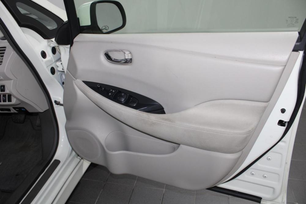 Nissan Leaf I (ZE0/AZE0) Владивосток  - изображение 18