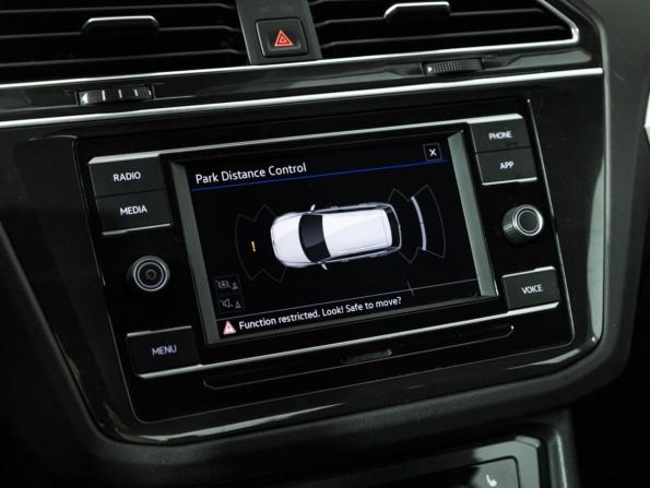 Volkswagen Tiguan II Рестайлинг с пробегом 2021 года, цена 1 799 585 рублей, 164935 км, внедорожник, Автокод Объявления