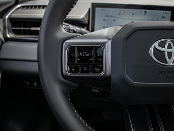 Toyota RAV4 VI (XA60) с пробегом 2026 года, цена 4 620 000 рублей, 61 км, внедорожник, Автокод Объявления