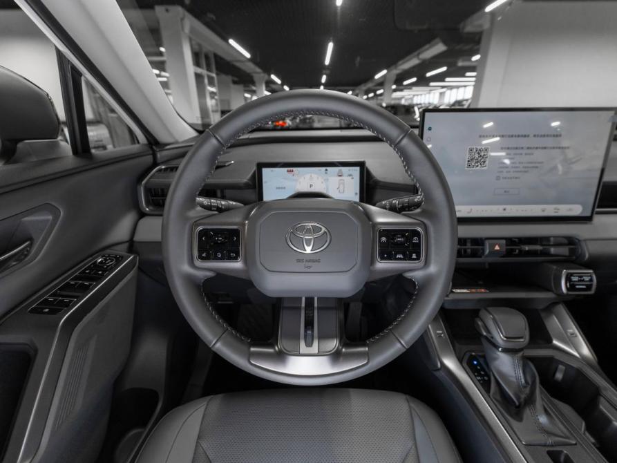 Toyota RAV4 VI (XA60) Москва  - изображение 11