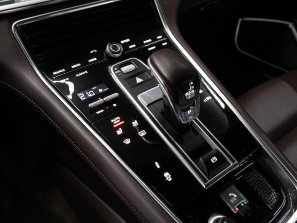 Porsche Panamera II с пробегом 2017 года, цена 6 200 000 рублей, 130276 км, лифтбек, Автокод Объявления