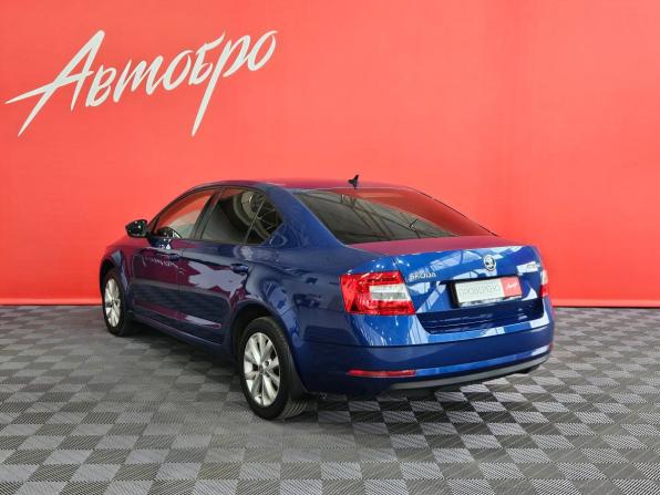 Skoda Octavia III (A7) Рестайлинг с пробегом 2018 года, цена 1 555 000 рублей, 161687 км, лифтбек, Автокод Объявления