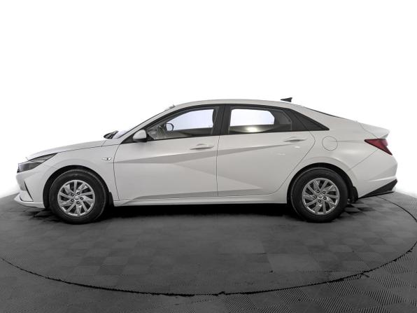 Hyundai Elantra VII (CN7) с пробегом 2022 года, цена 2 170 000 рублей, 47240 км, седан, Автокод Объявления