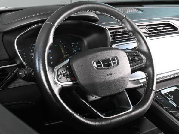 Geely Atlas Pro с пробегом 2021 года, цена 2 099 000 рублей, 27836 км, внедорожник, Автокод Объявления