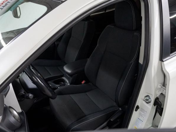 Toyota RAV4 IV (XA40) Рестайлинг с пробегом 2018 года, цена 2 579 000 рублей, 147937 км, внедорожник, Автокод Объявления