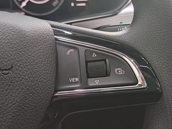 Skoda Superb III Рестайлинг с пробегом 2024 года, цена 3 000 000 рублей, 8465 км, лифтбек, Автокод Объявления