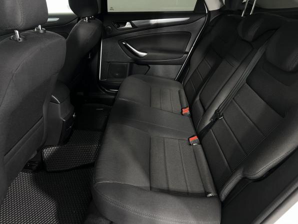Ford Mondeo IV Рестайлинг с пробегом 2013 года, цена 890 000 рублей, 215000 км, седан, Автокод Объявления
