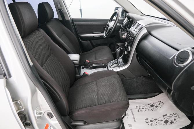 Suzuki Grand Vitara II Рестайлинг с пробегом 2010 года, цена 1 049 000 рублей, 177400 км, внедорожник, Автокод Объявления