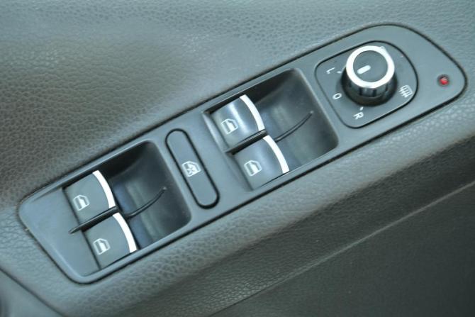 Volkswagen Tiguan I Рестайлинг с пробегом 2012 года, цена 1 329 000 рублей, 262000 км, внедорожник, Автокод Объявления