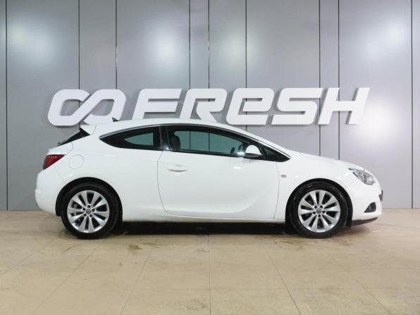 Opel Astra J Рестайлинг с пробегом 2013 года, цена 919 000 рублей, 175048 км, хэтчбек, Автокод Объявления