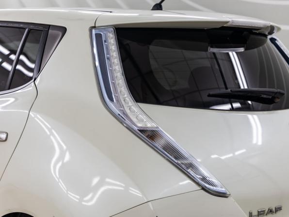 Nissan Leaf I (ZE0/AZE0) с пробегом 2011 года, цена 523 000 рублей, 157212 км, хэтчбек, Автокод Объявления