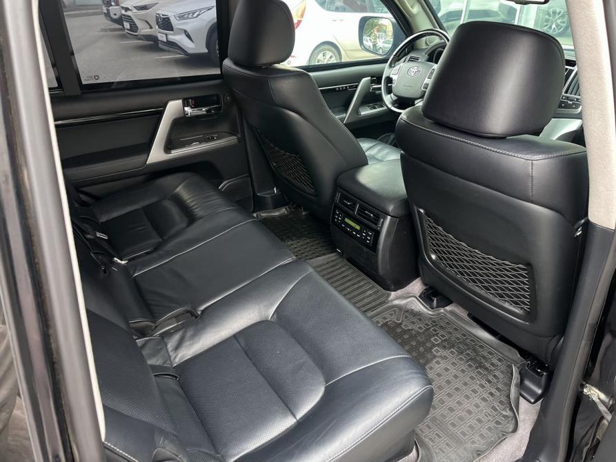 Toyota Land Cruiser 200 Series Рестайлинг 1 Ростов-на-Дону  - изображение 13