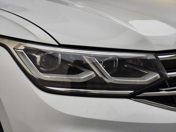 Volkswagen Tiguan II Рестайлинг с пробегом 2021 года, цена 3 885 000 рублей, 26000 км, внедорожник, Автокод Объявления
