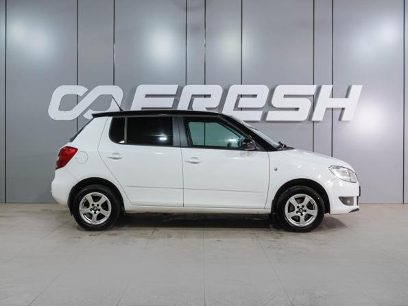 Skoda Fabia II Рестайлинг с пробегом 2013 года, цена 649 000 рублей, 236844 км, хэтчбек, Автокод Объявления