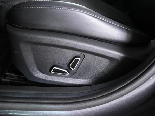 Changan UNI-V I с пробегом 2023 года, цена 2 150 000 рублей, 38742 км, лифтбек, Автокод Объявления