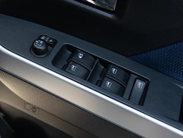 Toyota Roomy I с пробегом 2019 года, цена 1 265 000 рублей, 52076 км, микровэн, Автокод Объявления