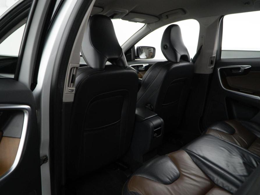 Volvo XC60 I Рестайлинг Москва  - изображение 12