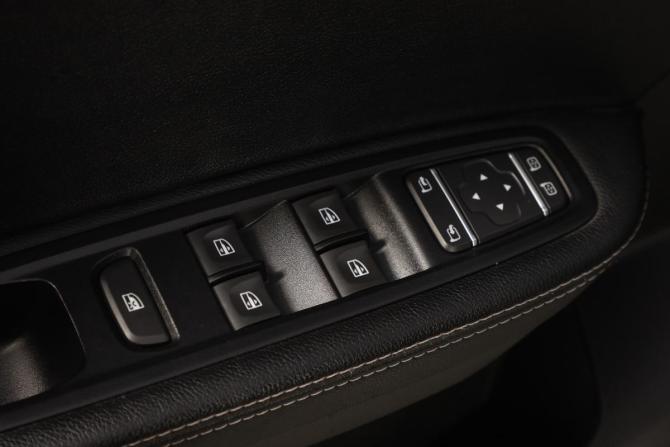 Renault Arkana I с пробегом 2019 года, цена 1 859 000 рублей, 99000 км, внедорожник, Автокод Объявления