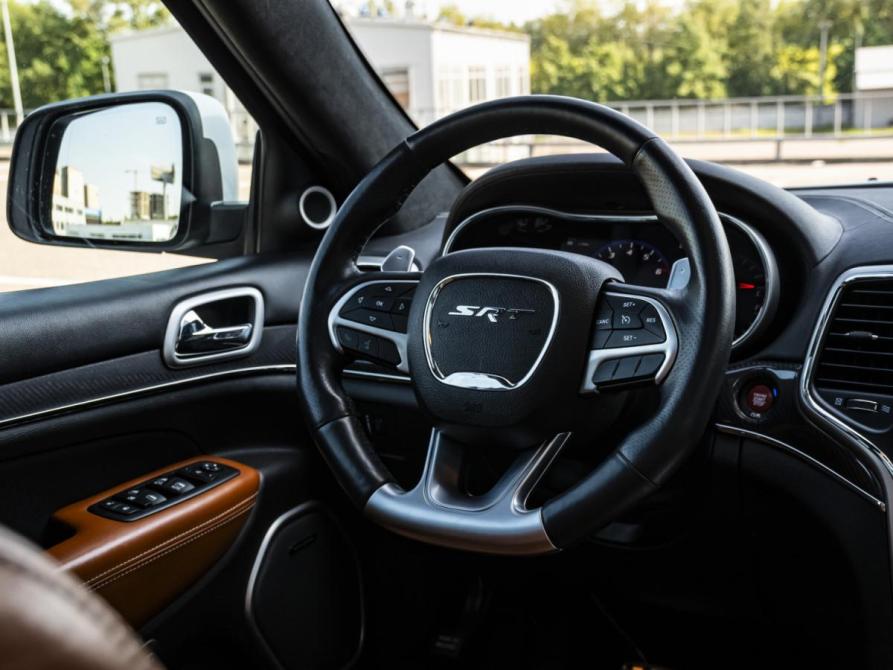 Jeep Grand Cherokee IV (WK2) Рестайлинг Москва  - изображение 13