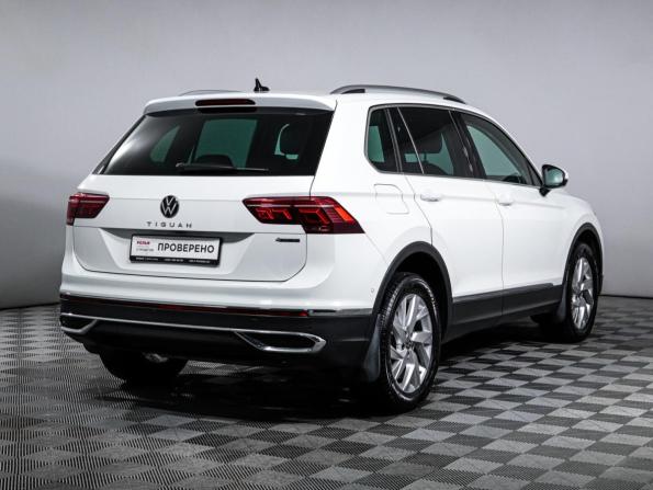 Volkswagen Tiguan II Рестайлинг с пробегом 2021 года, цена 3 399 000 рублей, 58731 км, внедорожник, Автокод Объявления
