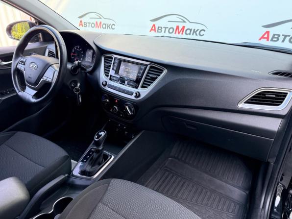 Hyundai Solaris II Рестайлинг с пробегом 2021 года, цена 1 360 000 рублей, 95018 км, седан, Автокод Объявления