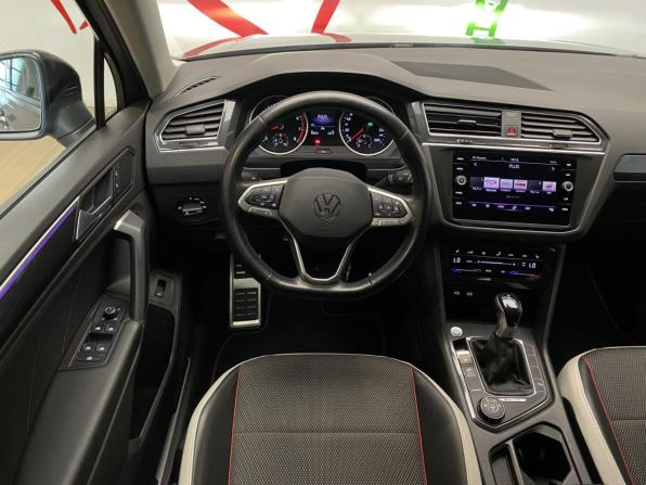 Volkswagen Tiguan II Рестайлинг с пробегом 2021 года, цена 2 710 000 рублей, 60855 км, внедорожник, Автокод Объявления