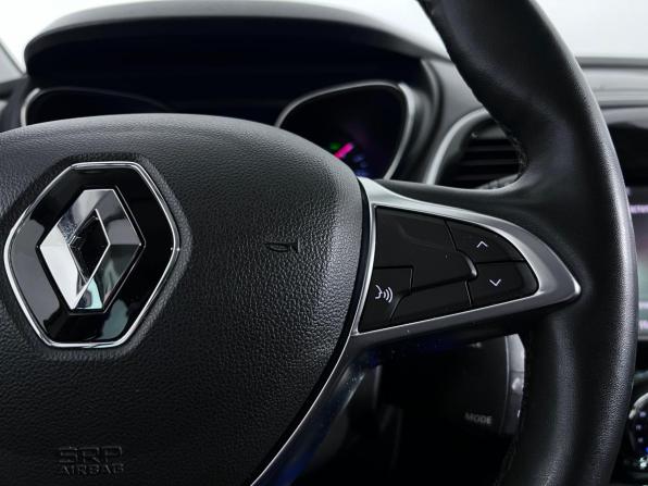 Renault Kaptur I Рестайлинг с пробегом 2020 года, цена 1 575 000 рублей, 84252 км, внедорожник, Автокод Объявления