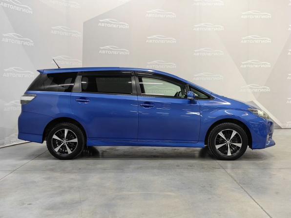 Toyota Wish II Рестайлинг с пробегом 2015 года, цена 1 600 000 рублей, 117641 км, минивэн, Автокод Объявления