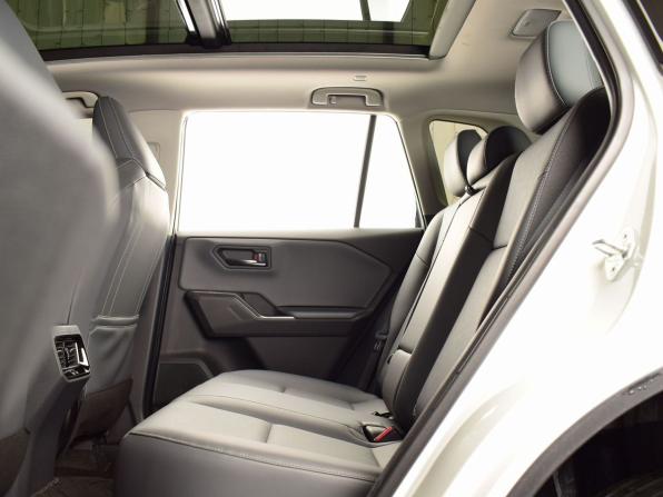 Toyota RAV4 VI (XA60) с пробегом 2025 года, цена 3 999 995 рублей, 40 км, внедорожник, Автокод Объявления