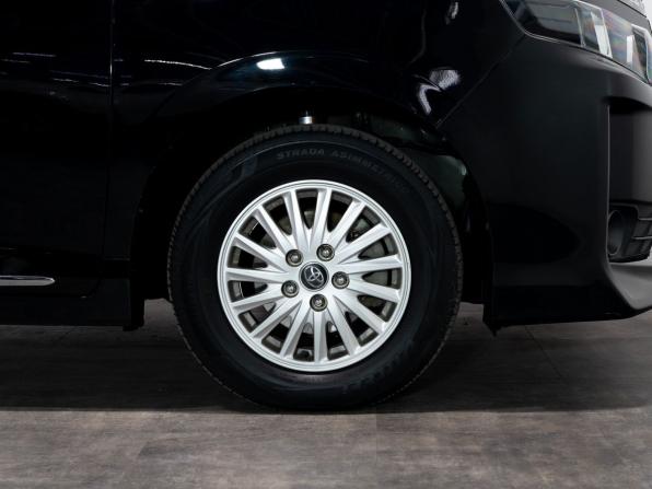 Toyota Voxy III (R80) с пробегом 2015 года, цена 1 585 000 рублей, 171000 км, минивэн, Автокод Объявления