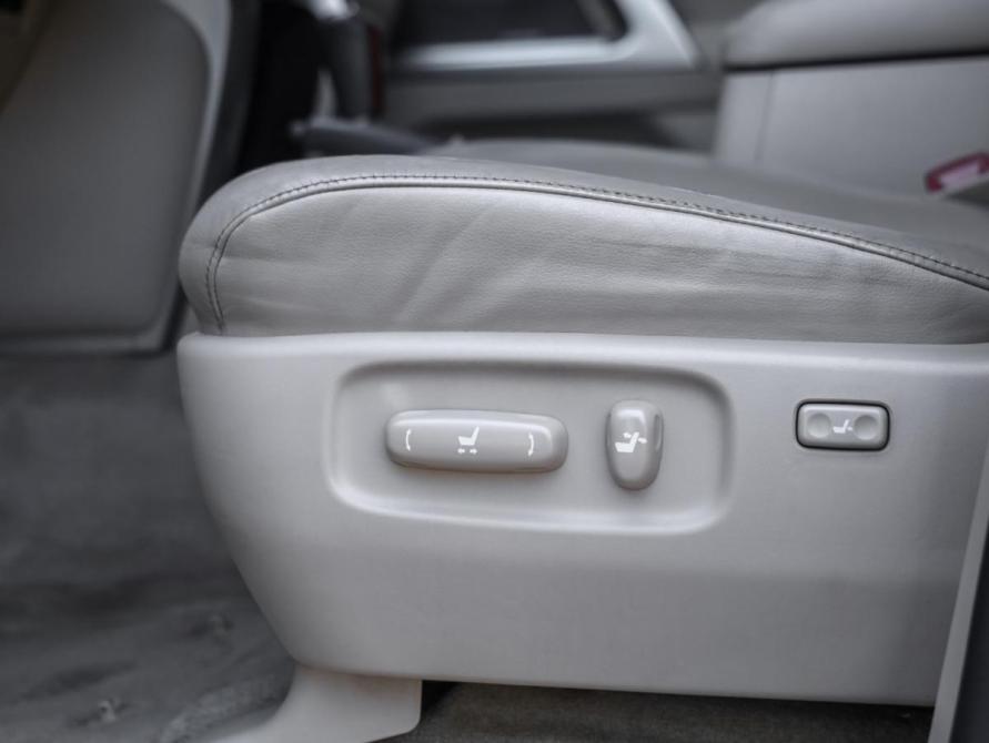 Toyota Land Cruiser 200 Series Рестайлинг 1 Санкт-Петербург  - изображение 28