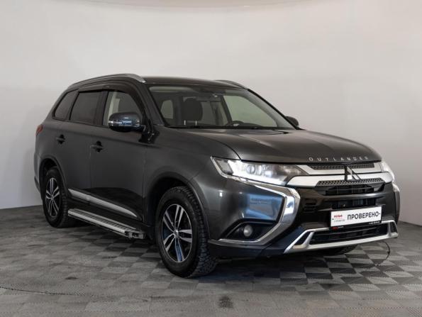 Mitsubishi Outlander III Рестайлинг 3 с пробегом 2019 года, цена 1 899 000 рублей, 194884 км, внедорожник, Автокод Объявления