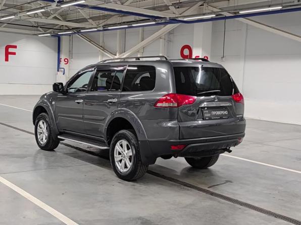 Mitsubishi Pajero Sport II Рестайлинг с пробегом 2013 года, цена 1 900 000 рублей, 211171 км, внедорожник, Автокод Объявления