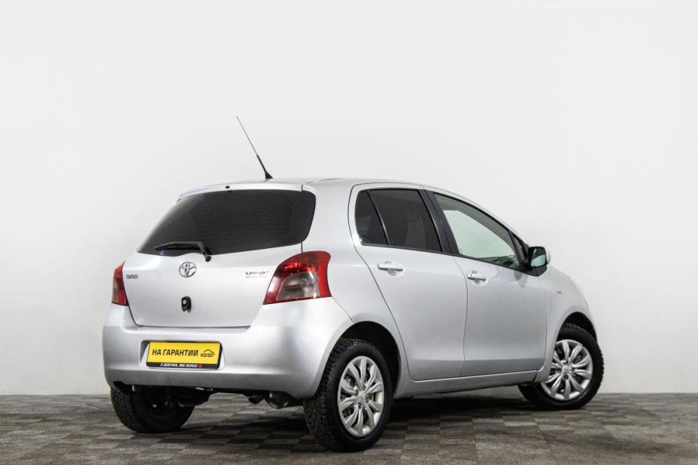 Toyota Yaris II Сургут  - изображение 5