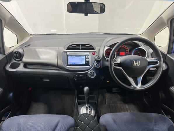 Honda Fit II с пробегом 2011 года, цена 795 000 рублей, 156000 км, хэтчбек, Автокод Объявления