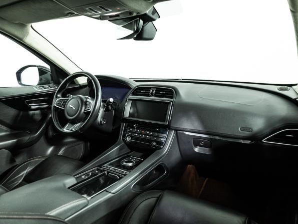 Jaguar F-Pace I с пробегом 2019 года, цена 2 299 700 рублей, 143404 км, внедорожник, Автокод Объявления