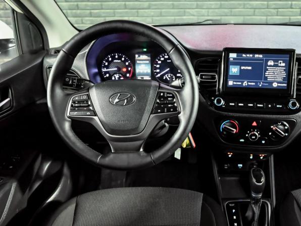 Hyundai Solaris II Рестайлинг с пробегом 2021 года, цена 1 420 000 рублей, 81042 км, седан, Автокод Объявления