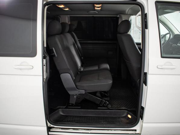 Volkswagen Caravelle T6 с пробегом 2016 года, цена 1 900 000 рублей, 267001 км, минивэн, Автокод Объявления
