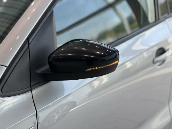 Volkswagen Polo V Рестайлинг с пробегом 2018 года, цена 1 295 000 рублей, 157896 км, седан, Автокод Объявления