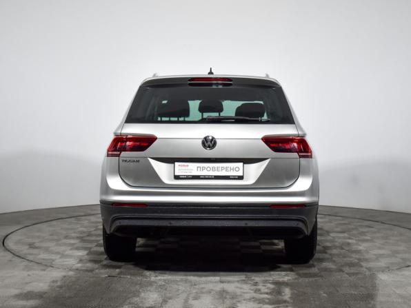 Volkswagen Tiguan II с пробегом 2018 года, цена 1 928 000 рублей, 125000 км, внедорожник, Автокод Объявления