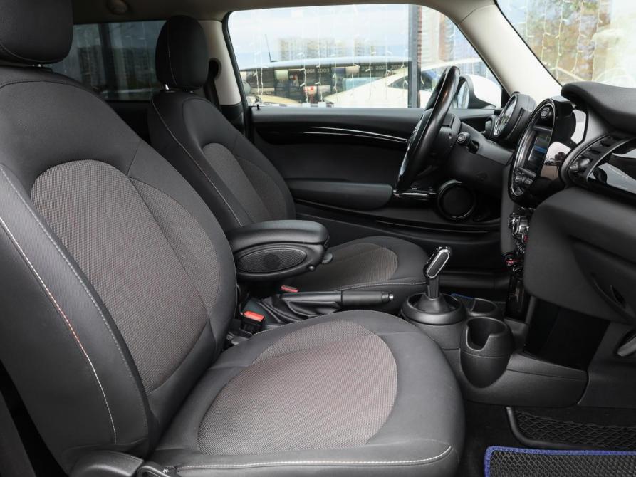 Mini Hatch III (F55/F56) Рестайлинг Москва  - изображение 10