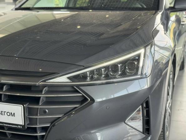 Hyundai Elantra VI (AD) Рестайлинг с пробегом 2019 года, цена 1 635 000 рублей, 70531 км, седан, Автокод Объявления