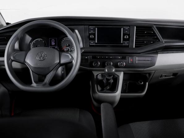Volkswagen Transporter T6 Рестайлинг с пробегом 2021 года, цена 3 300 000 рублей, 232163 км, минивэн, Автокод Объявления