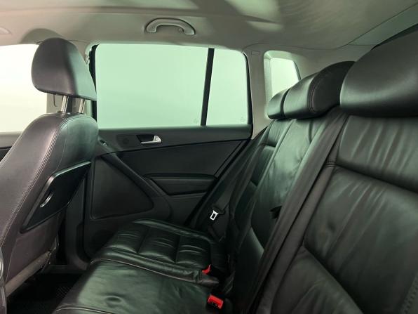 Volkswagen Tiguan I с пробегом 2010 года, цена 839 000 рублей, 251000 км, внедорожник, Автокод Объявления